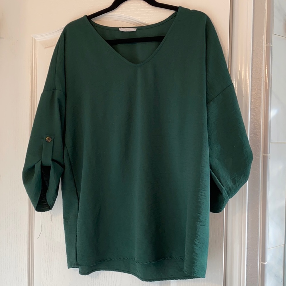 Emerald green quarter sleeved top